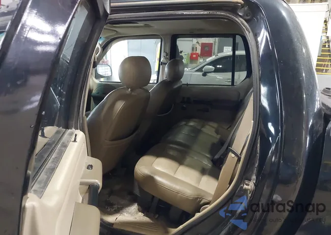 1FMDU77K15UB39961: 44251761