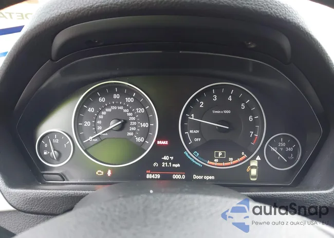 WBA8E5G34HNU45371: 44251775