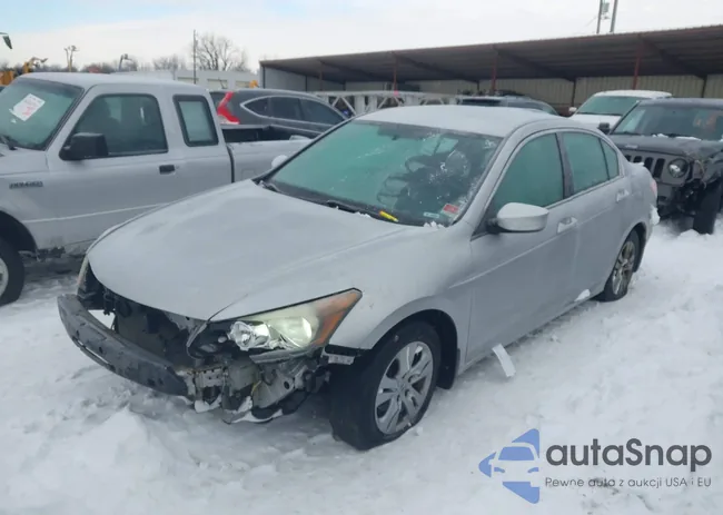 1HGCP2F44BA005845: 44251784