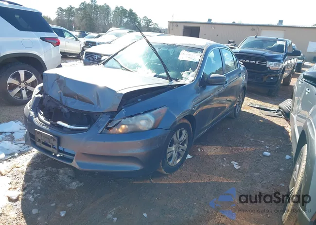 1HGCP2F44BA066743: 44251818