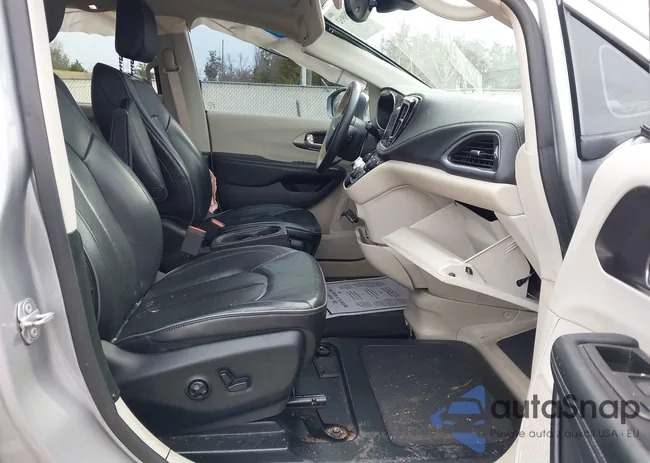 2C4RC1GG8JR182884: 44250932