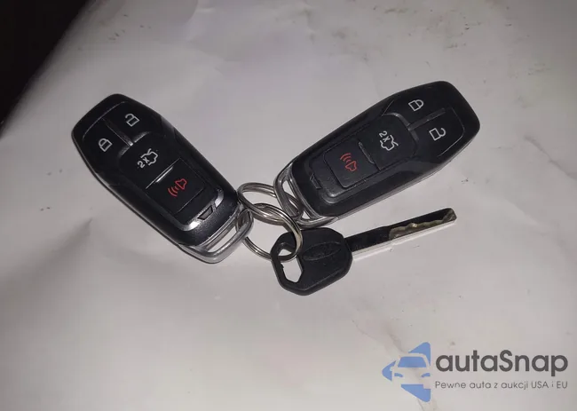 1FA6P8CF0G5309104: 44251132