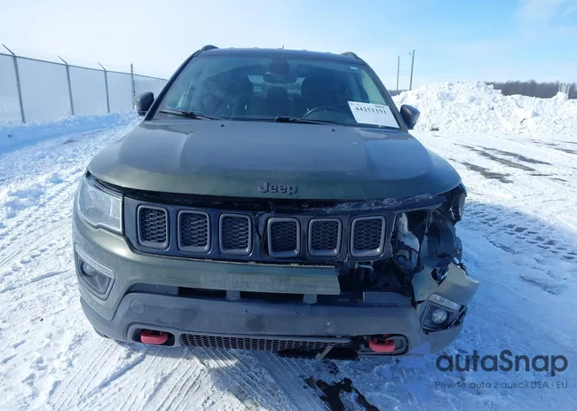 3C4NJDDB1JT463694: 44251151