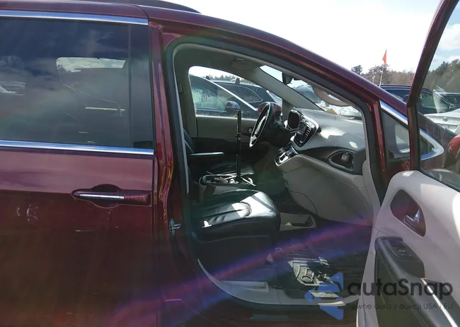 2C4RC1BG4HR735144: 44251186