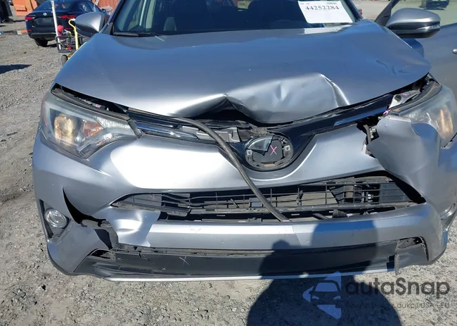 JTMWFREV8JD131950: 44252284