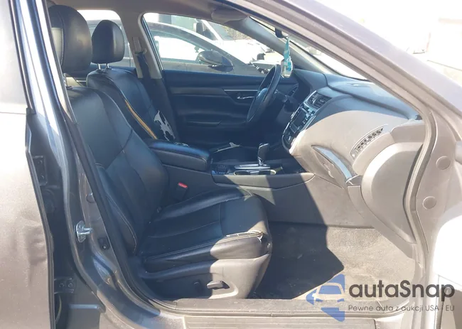 1N4AL3AP0JC124302: 44252302