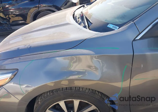 1N4AL3AP0JC124302: 44252302