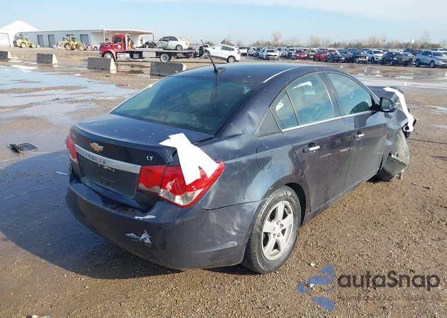 1G1PC5SB6E7247743: 44252332