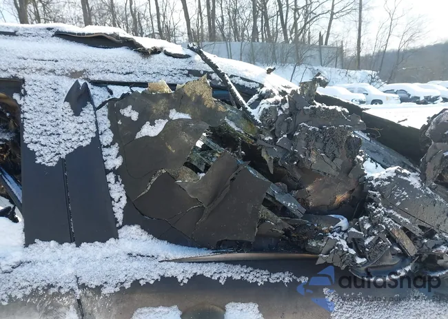 1FM5K8GT6HGA52908: 44252352