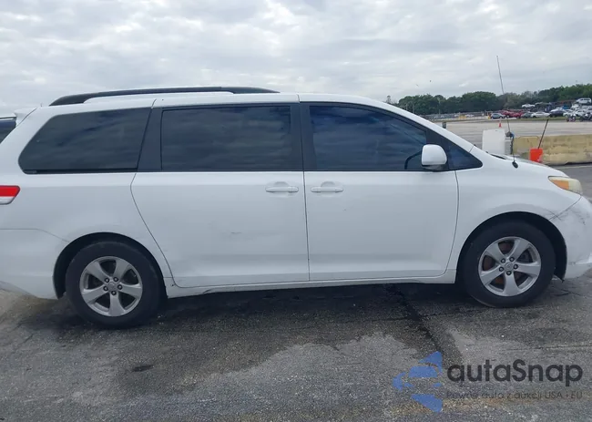 5TDKK3DC5BS158584: 44252432