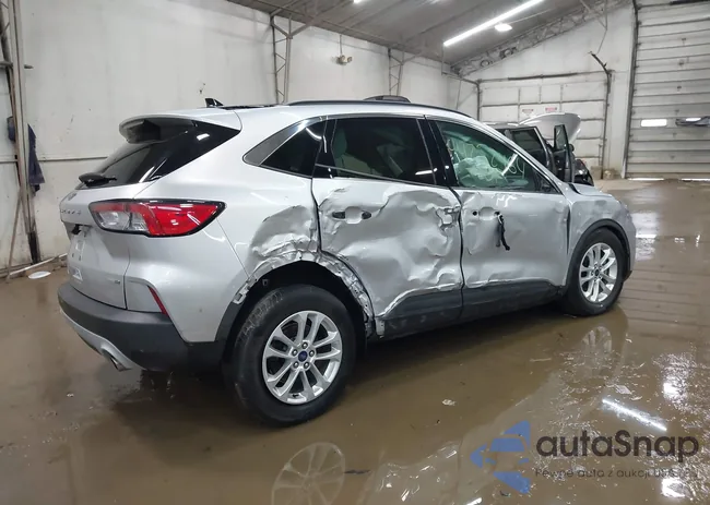 1FMCU9G65LUA50322: 44252464