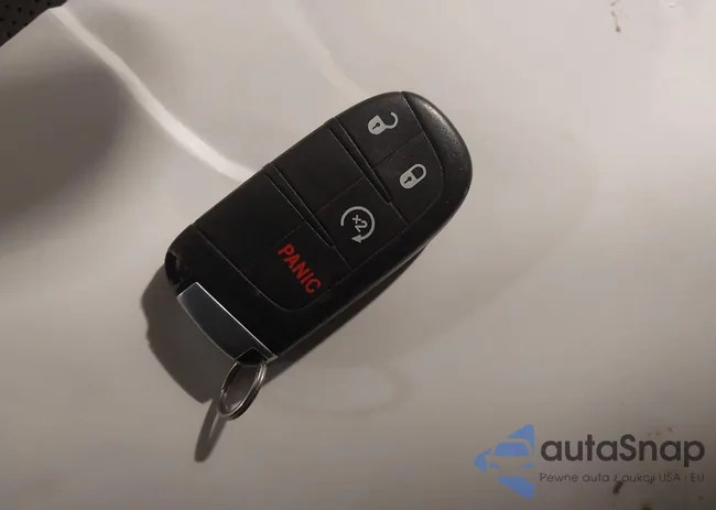 3C4PDCEG8HT643852: 44252480