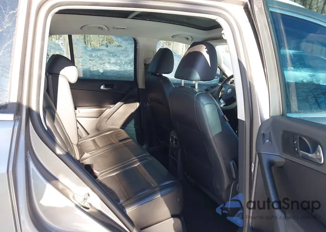 WVGBV7AX9AW527415: 44252502