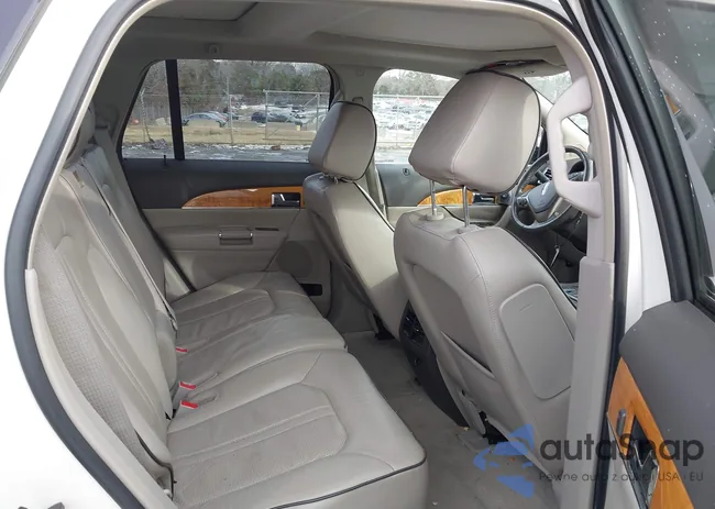 2LMDJ8JK1DBL11583: 44252581