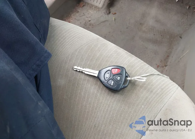 2T1BU4EE2CC886339: 44252638