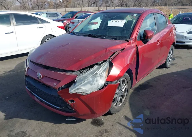 3MYDLBYV9KY520843: 44252712