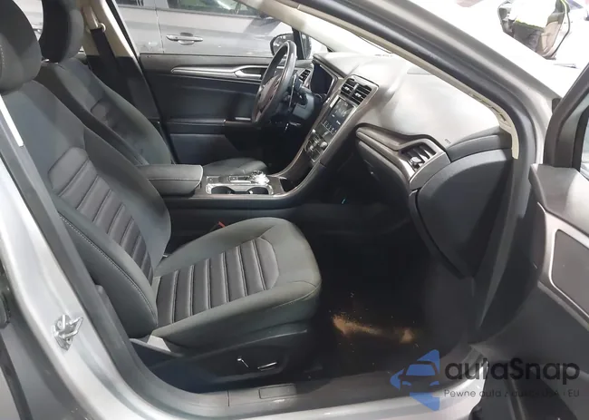 3FA6P0HD7HR308393: 44252724