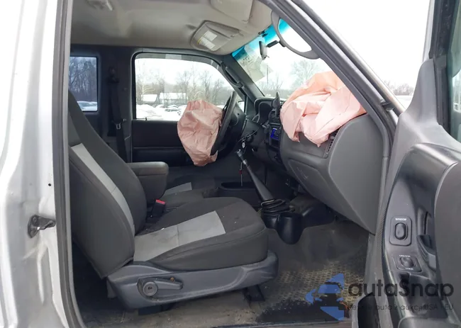 1FTYR15E74PB65009: 44252760