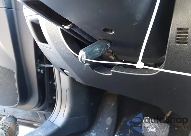 JM3KE4DY0G0680999: 44252055