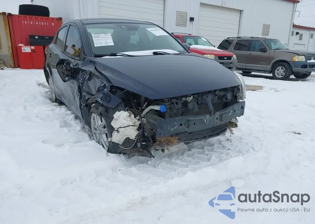 3MYDLBYV8HY155046: 44253357