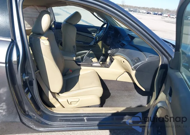 1HGCS22868A008083: 44253525