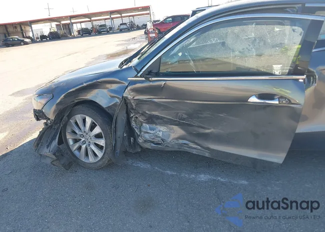 1HGCS22868A008083: 44253525