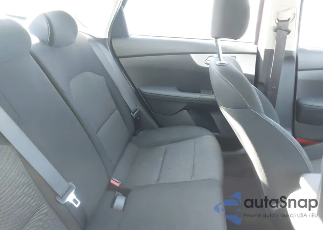 3KPF24AD2RE764689: 44253667