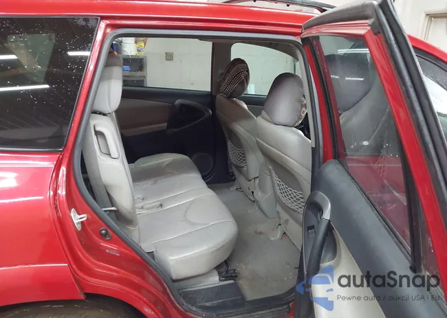 2T3DF4DV0CW223085: 44252952