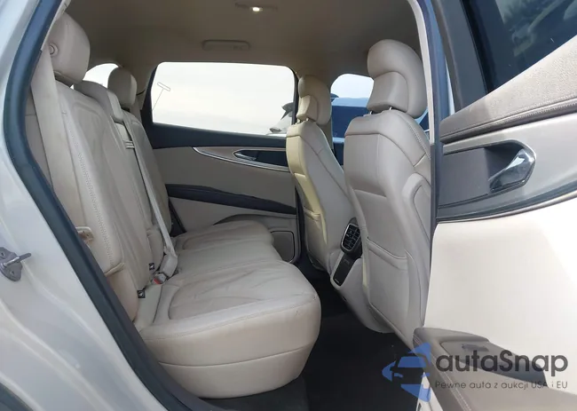 2LMPJ6K90KBL56265: 44253032