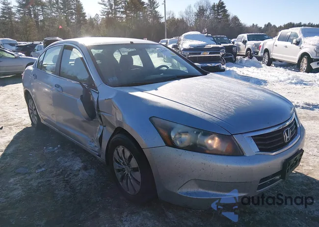 1HGCP26338A140766: 44253076