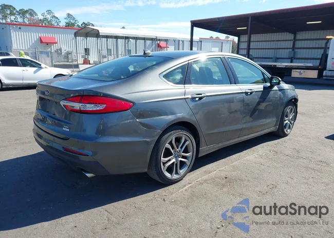 3FA6P0CD1KR117857: 44254348