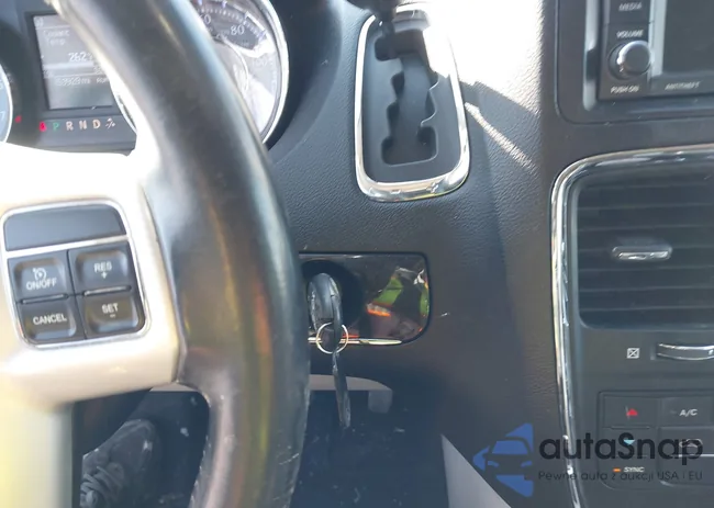 2C4RC1BG0ER397060: 44254413