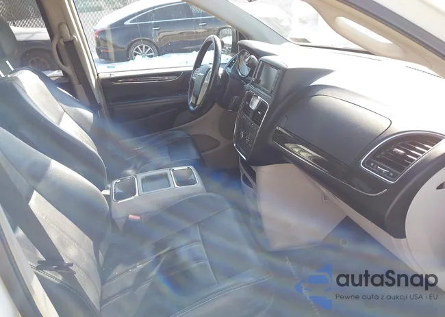 2C4RC1BG0ER397060: 44254413