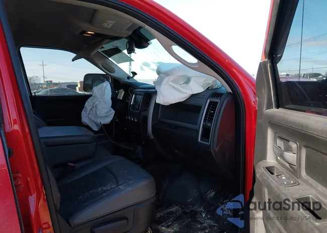 3C6UR5CL7EG300218: 44254530