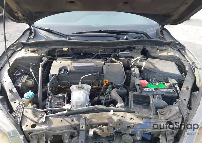 1HGCR2F38FA178047: 44254581