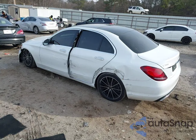 W1KWF8DB3MR652539: 44254645