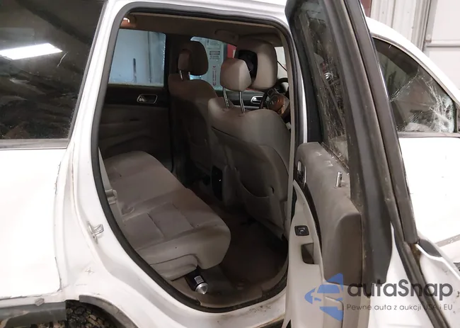 1C4RJEAG2DC588176: 44254734