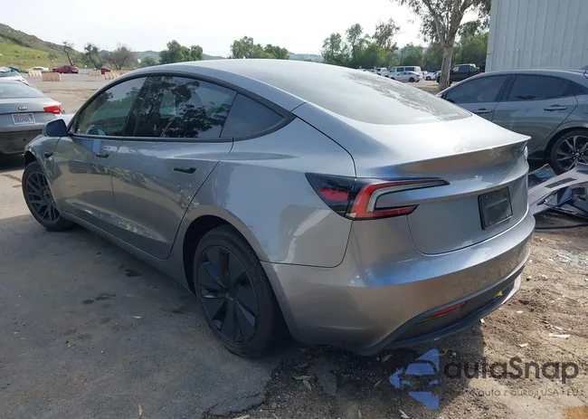 5YJ3E1EA8SF994990: 44253938