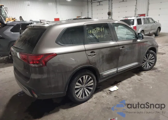 JA4AZ3A32LZ021429: 44253941