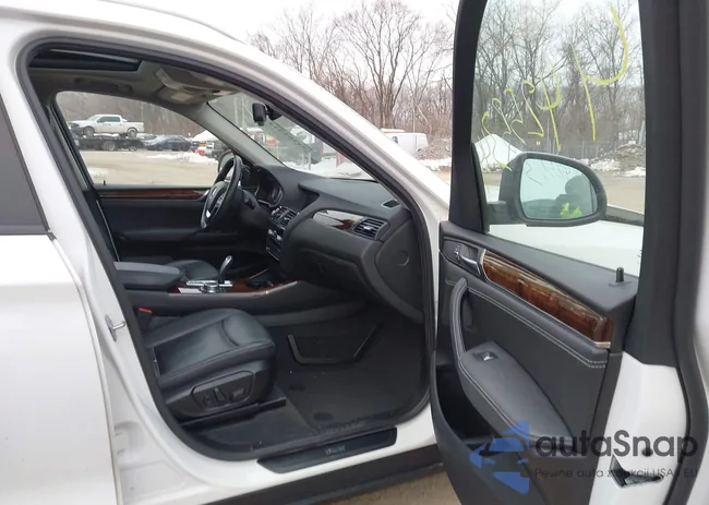 5UXWX9C5XG0D82082: 44255344