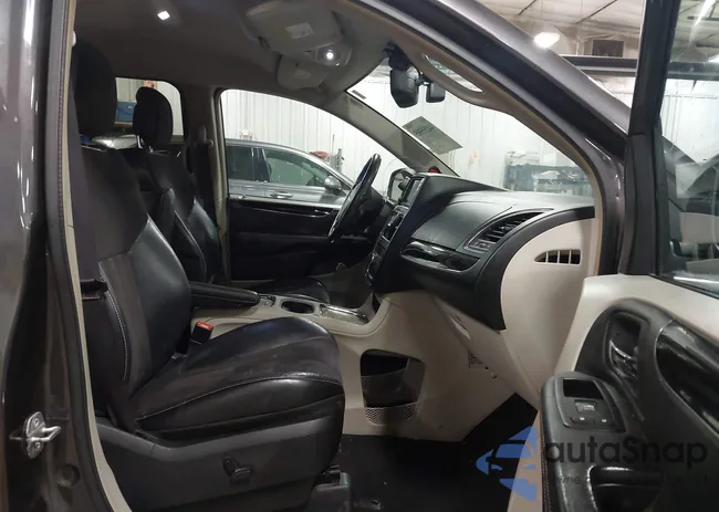 2C4RC1CG5ER249503: 44255505