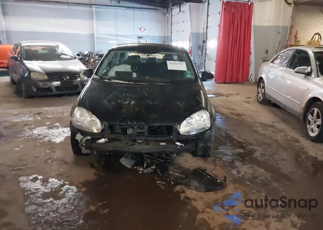 3VWRZ7AJ7AM020075: 44255737