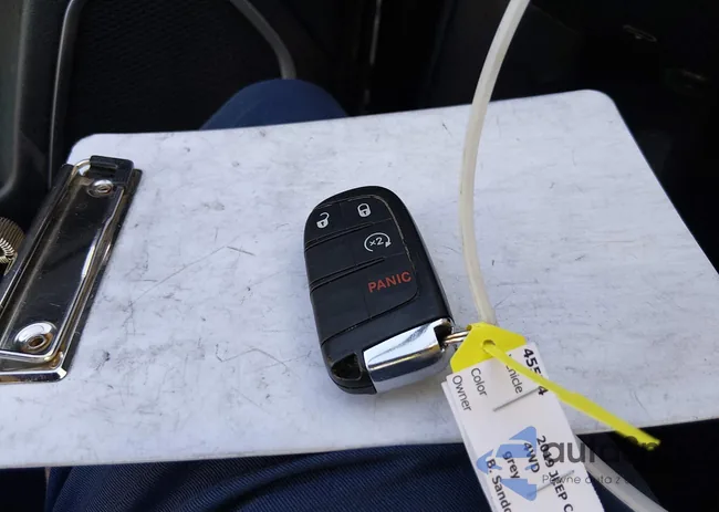 3C4NJDBB1KT597335: 44255783