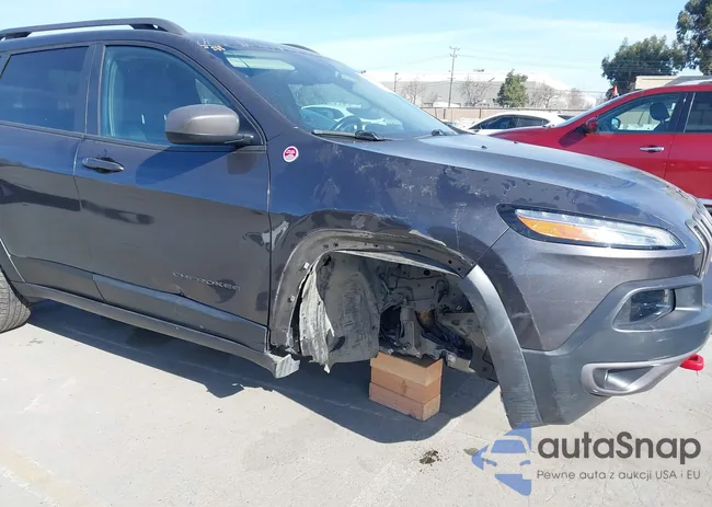 1C4PJMBS0FW704738: 44254870