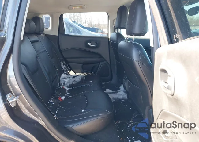 3C4NJDBB6JT484222: 44254939