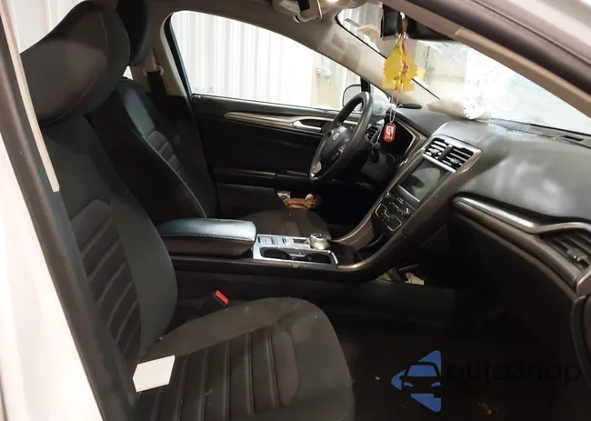 3FA6P0HD3LR259640: 44255054