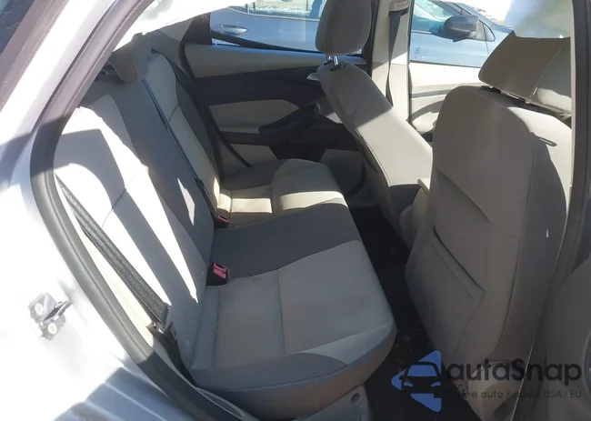 1FADP3F22DL230737: 44255059