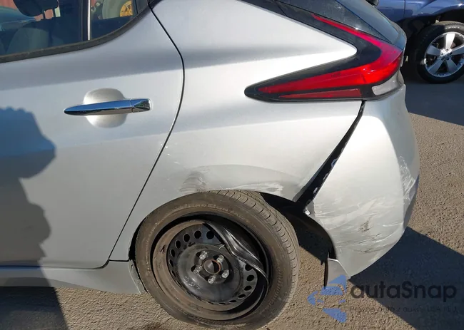 1N4AZ1CP3JC310609: 44256284