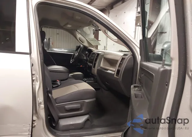 1D7RV1CT9AS197072: 44256443