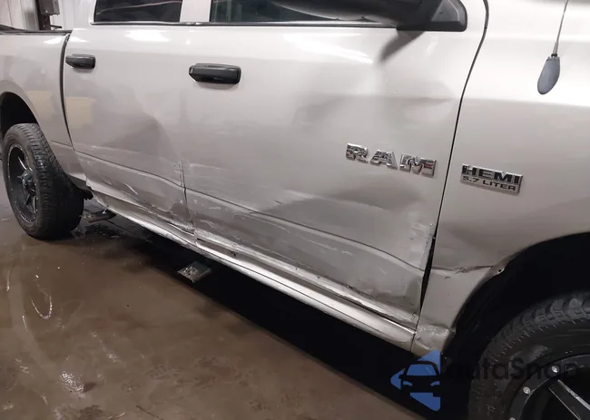 1D7RV1CT9AS197072: 44256443